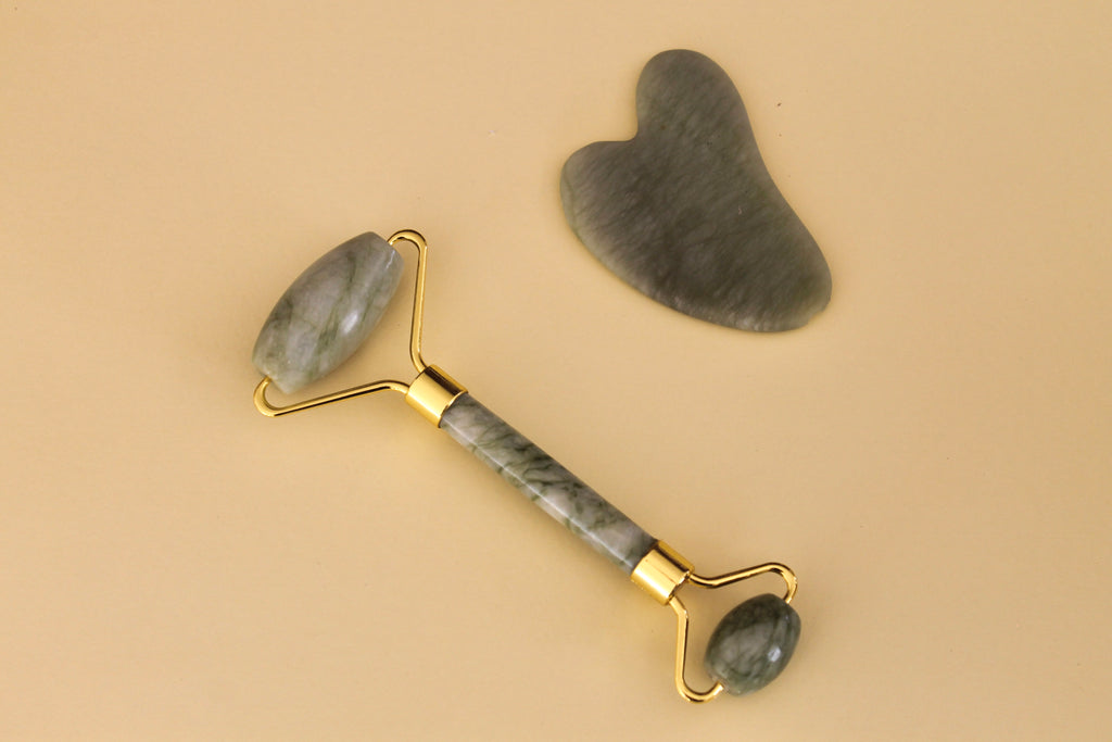 kit facial de gua sha y rodillo de jade para masaje facial